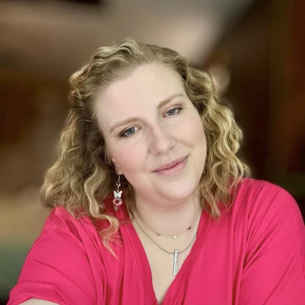 Meet your Posher, Carly